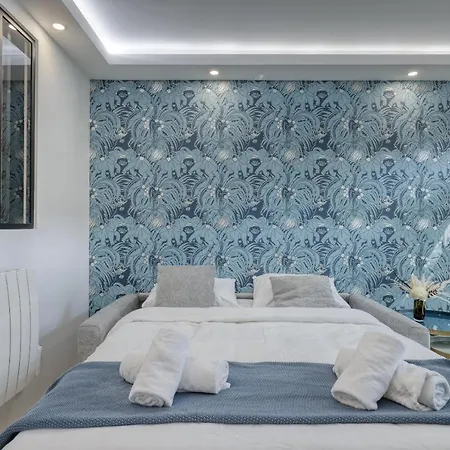Appartement Stylish & New 1 Bdr Flat With A/c-trendy 11 Parijs