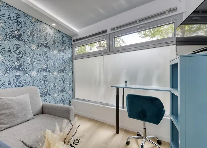 Stylish & New 1 Bdr Flat With A/c-trendy 11 דירה