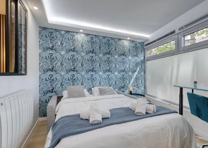 Stylish & New 1 Bdr Flat With A/c-trendy 11