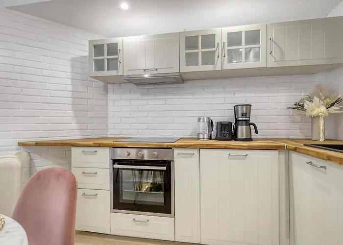 Stylish & New 1 Bdr Flat With A/c-trendy 11 Διαμέρισμα