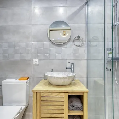 Stylish & New 1 Bdr Flat With A/c-trendy 11 巴黎