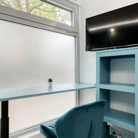 Stylish & New 1 Bdr Flat With A/c-trendy 11